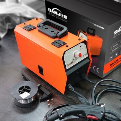 Soldador sem gás MAG Mini 100A Flux Core Wire Wire Welding Machine MAG135 One Knob Control